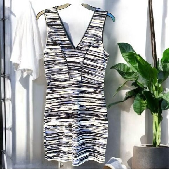 TART Fitted Mini Dress Sz S Black/White/Gray Stripes Abstract Animal Print. EUC - Picture 7 of 11